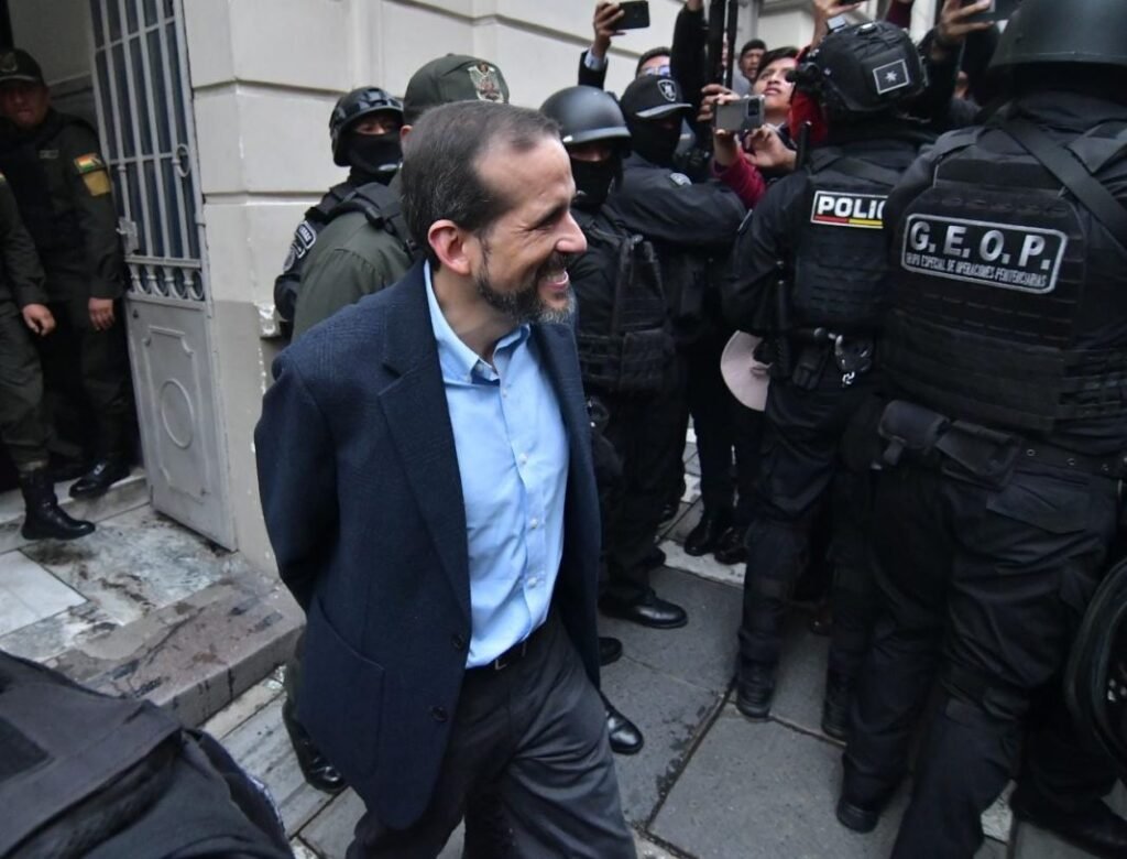 Abogado de Camacho presenta acción contra un tribunal tras negar una audiencia de cesación
