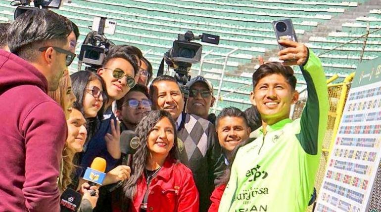 «Yo sólo quiero jugar y ayudar a mi selección»