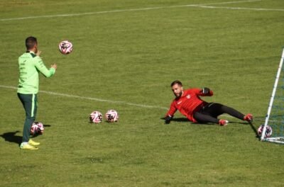 La selección se entrena con el balón que jugará ante Venezuela