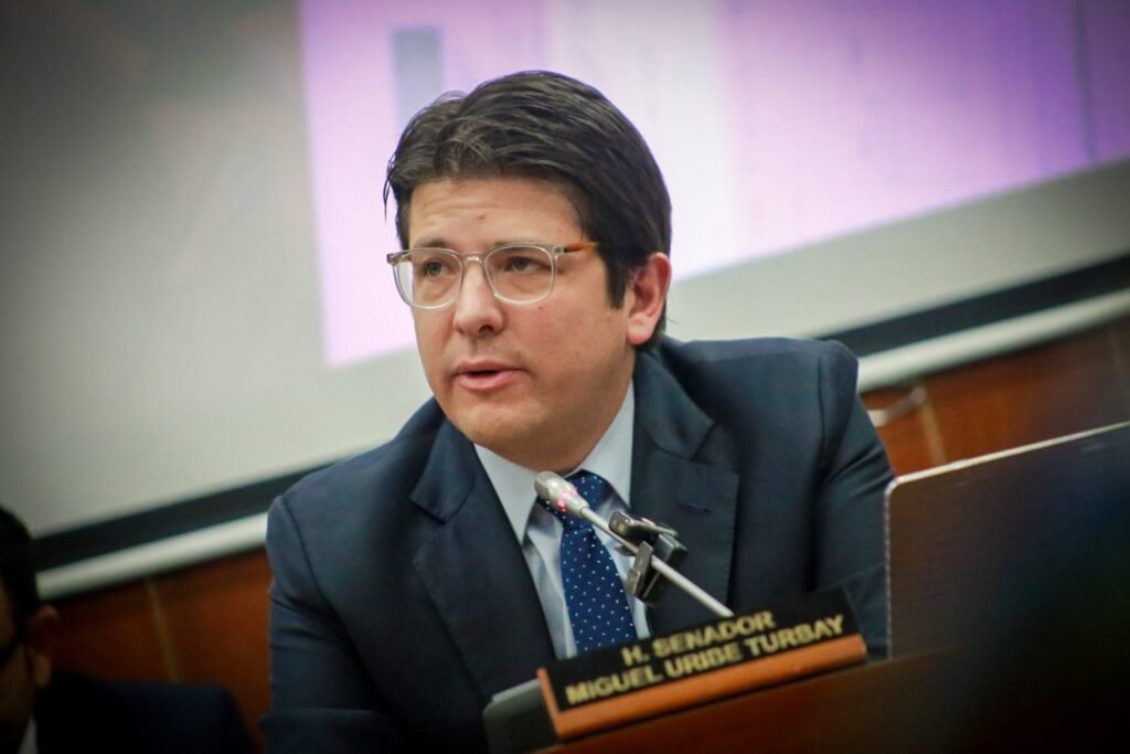 Estado de salud del senador y precandidato presidencial Miguel Uribe Turbay "reviste la máxima gravedad"