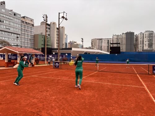 Bolivia se entrena con equipo completo en Lima para la Billie Jean King Cup