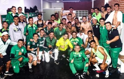 Oriente Petrolero presentará refuerzos esta semana y premió al plantel por su última victoria