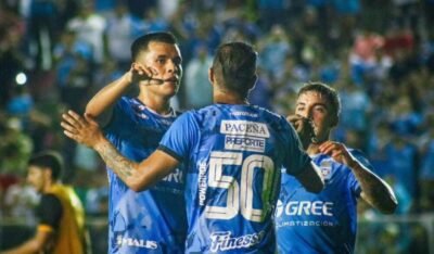 Jugadores de Blooming confían en quedarse con el clásico cruceño