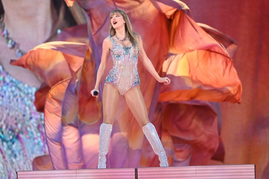 Los álbumes de Taylor Swift duplican sus escuchas en Spotify tras recuperar su catálogo