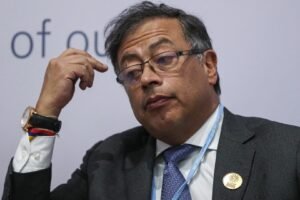 Petro denuncia penalmente a su excanciller por conspiración para sacarlo de la Presidencia