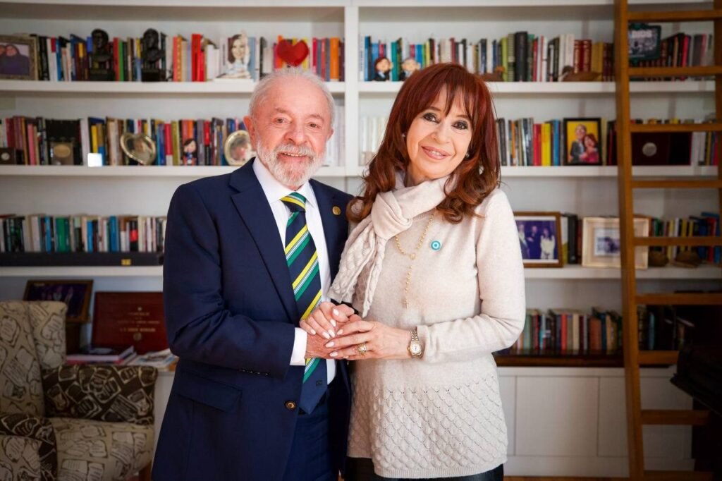 Lula anima a Cristina Fernández a seguir con su "lucha por la justicia" tras visitarla