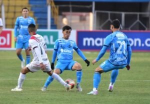 Blooming rescata un punto en su visita a Nacional y se mantiene en lo más alto del Grupo A