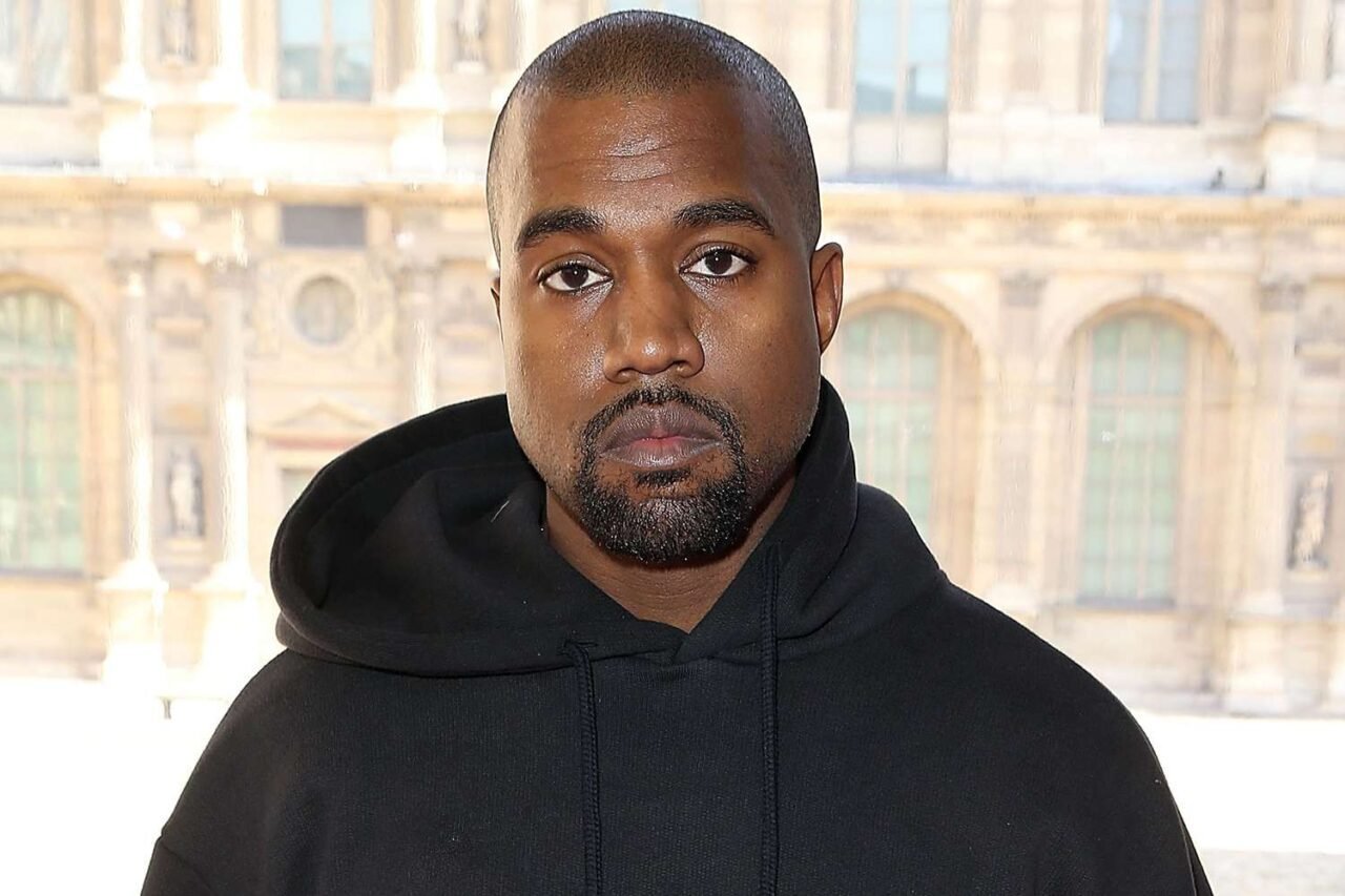 Australia le quitó la visa a Kanye West por su canción nazi