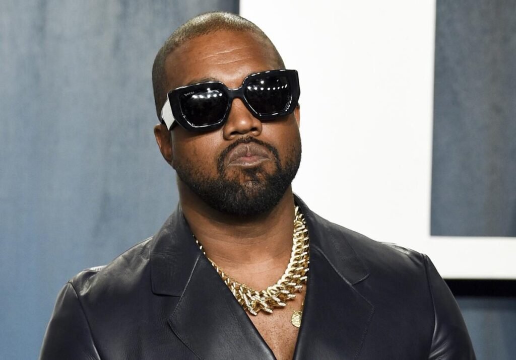 Kanye West fue acusado de agresión y tráfico sexual