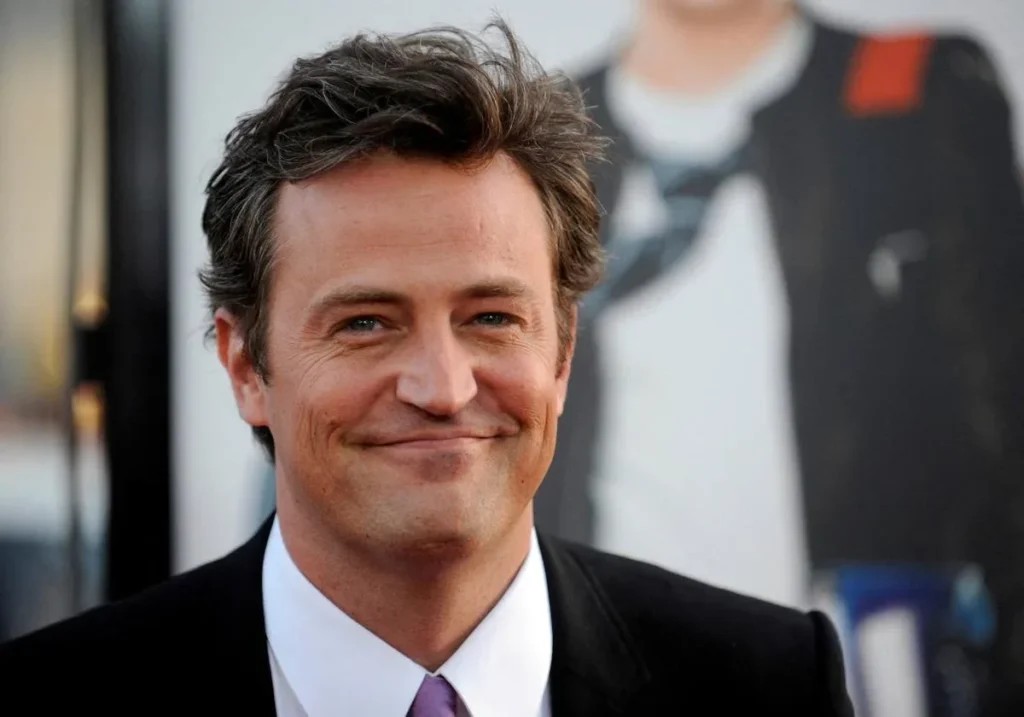 Médico se declara culpable en caso por la muerte de Matthew Perry