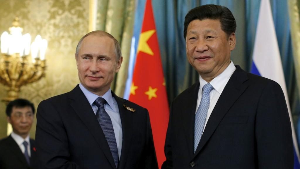 Putin llega a Pekín para cumbre de líderes convocados por Xi Jinping