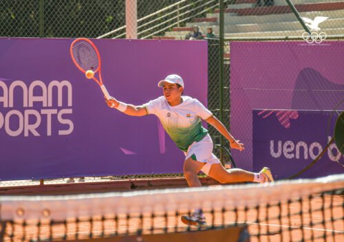 Santiago Lora se midió con los mejores tenistas jóvenes de América
