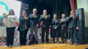 Congreso médico clausura con elección de directoria y nuevas metas para la salud en Bolivia
