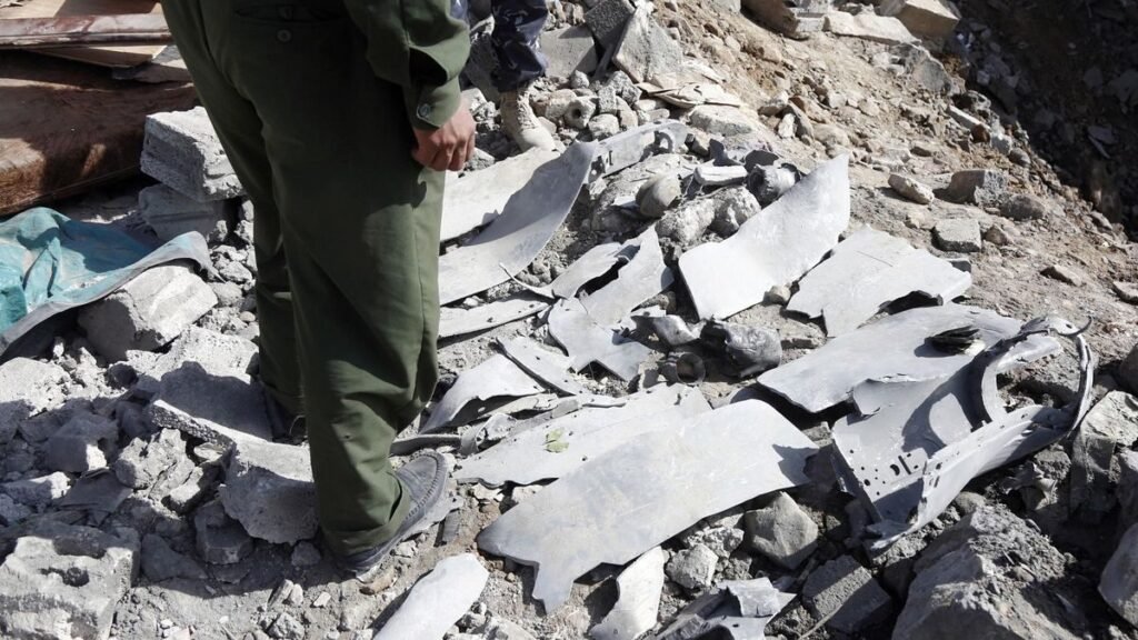 Israel asegura que ha «destruido» el palacio presidencial de los hutíes en Yemen