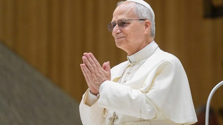 El Papa invitó a una jornada de oración y ayuno para pedir la paz
