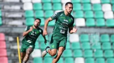 Villegas preocupado por falta de ritmo de Luis Haquin antes de Eliminatorias