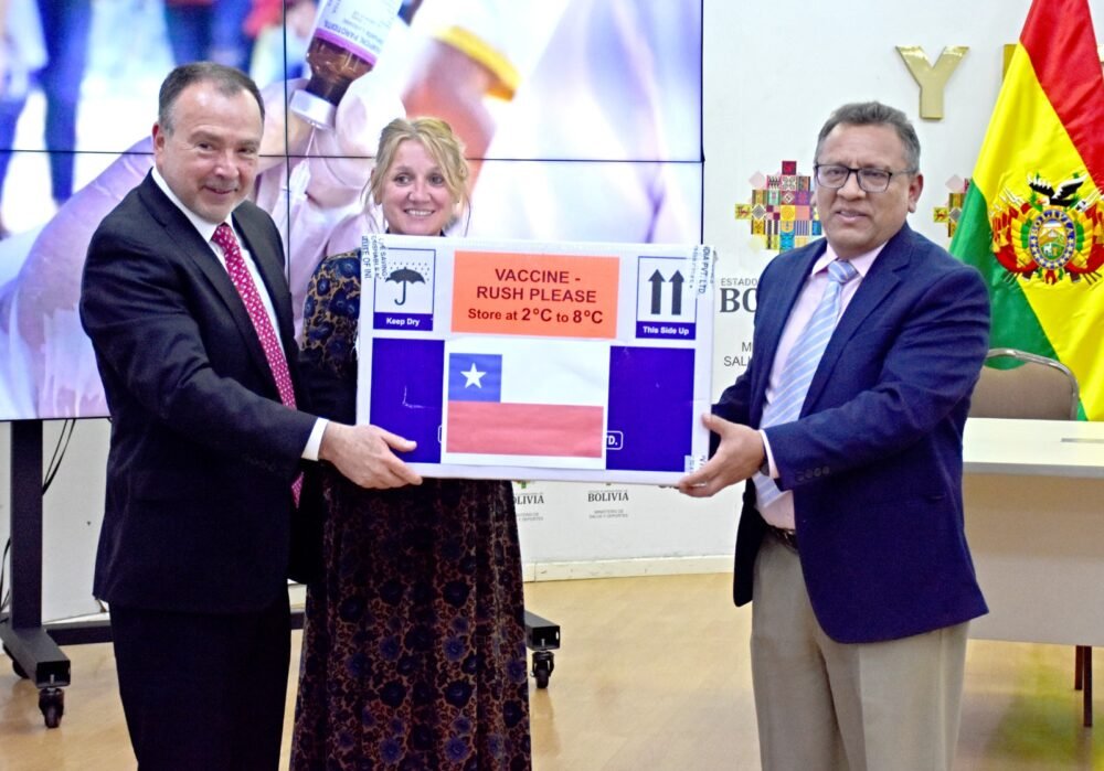Bolivia recibe 50 mil dosis de vacunas contra el sarampión de Chile