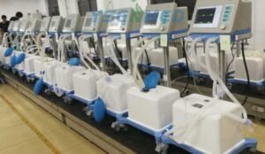 Condenan a dos exfuncionarios por compra irregular de respiradores