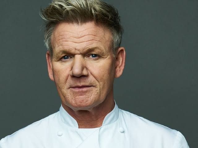El chef televisivo Gordon Ramsay se somete a una cirugía para eliminar un cáncer de piel