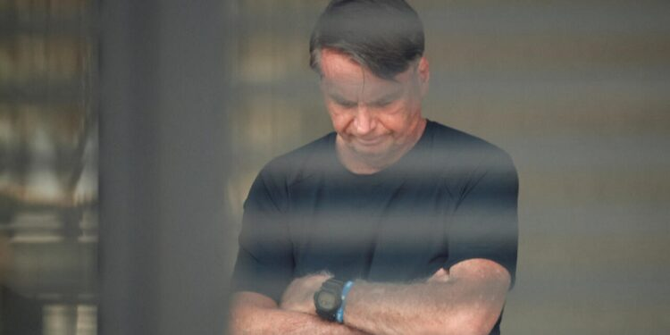 Bolsonaro pide al Supremo cumplir la condena por golpismo en casa por motivos de salud