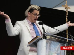 El-ejecutivo-del-rapero-Kanye-West-Milo-Yiannopoulos-volo-de.jpg