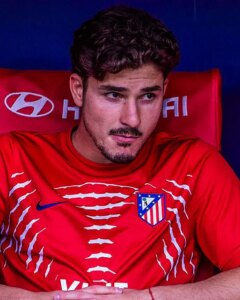 Alvarez-regresa-a-los-entrenamientos-del-Atletico-de-Madrid-mientras.jpg