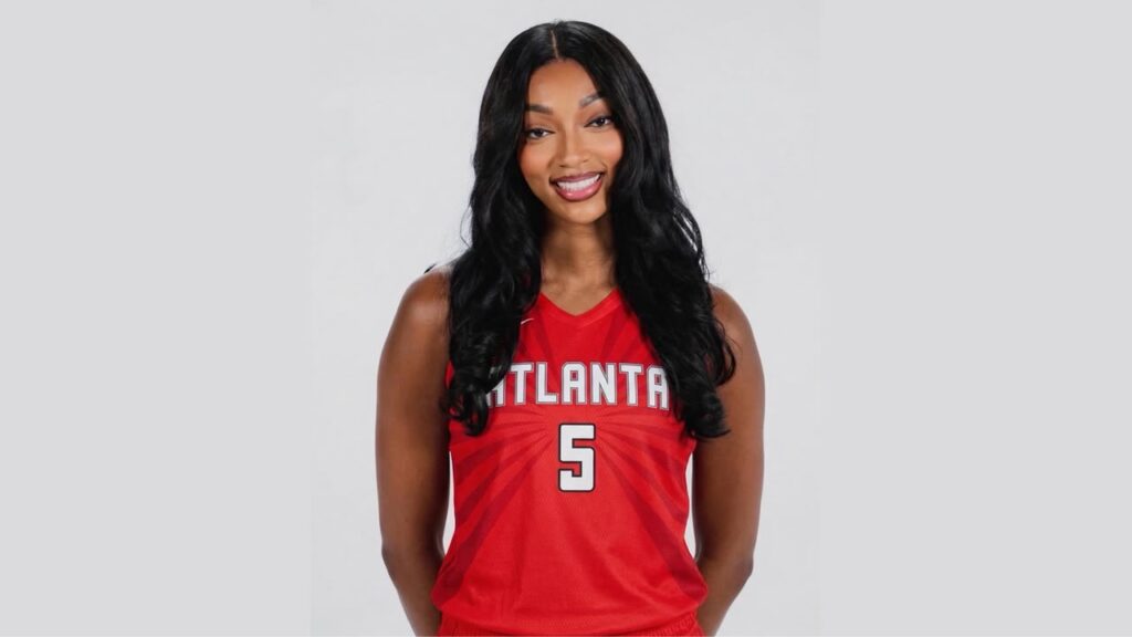 Angel-Reese-hace-historia-en-la-WNBA-con-una-actuacion.jpeg