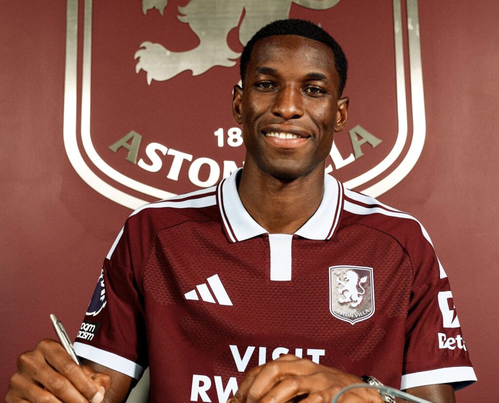 Aston-Villa-confirma-un-acuerdo-record-con-el-club-de.jpeg