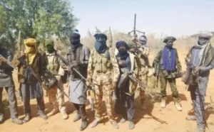 Bandidos-secuestran-a-gobernante-tradicional-otros-en-Kwara-usan-TikTok.webp