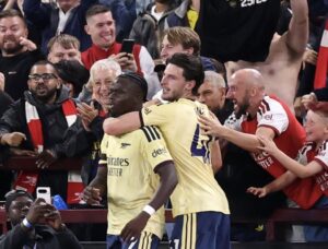 EPL-El-gol-de-Saka-asegura-la-dificil-victoria-del.jpeg