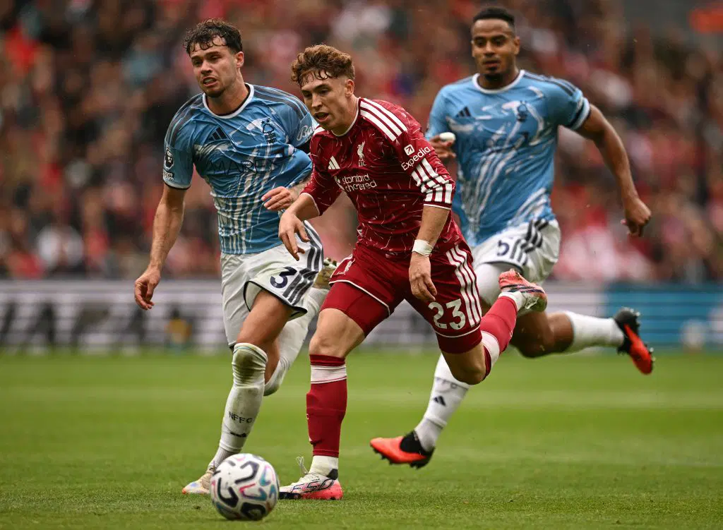 EPL-Liverpool-y-Nottingham-Forest-comparten-puntos-en-empate-2-2.jpg