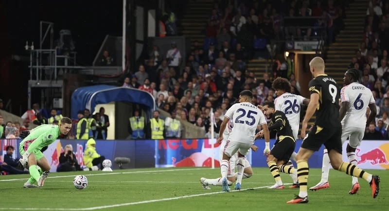 EPL-Man-City-goleo-4-1-al-Crystal-Palace-y-encabezo.jpeg