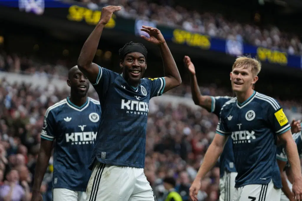 EPL-Newcastle-condena-al-pesimo-Tottenham-a-su-segunda-derrota.jpg