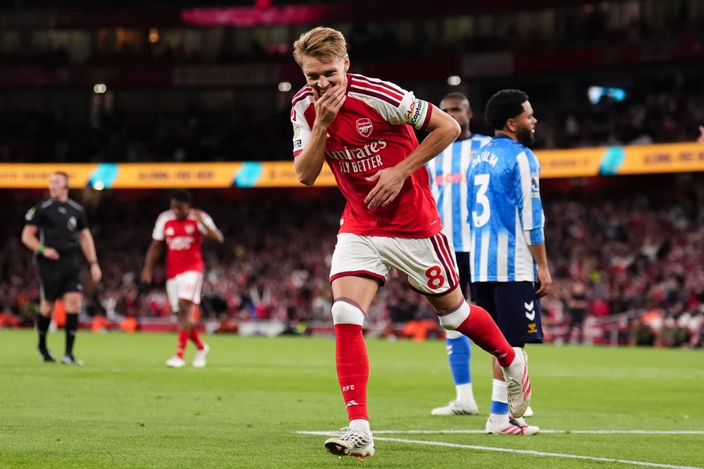 EPL-el-Arsenal-comienza-la-defensa-del-titulo-con-una.jpeg