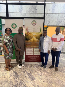 El-Dr-Lucas-Durojaiye-encabeza-la-delegacion-de-Nigeria-en.jpeg