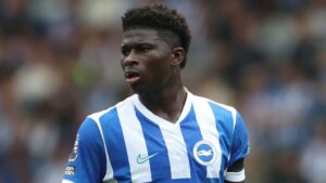 El-Manchester-United-completa-el-fichaje-de-Baleba-procedente-del.jpg