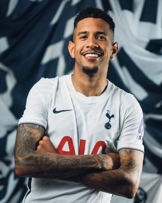 El-Tottenham-ficha-a-Savinho-procedente-del-Manchester-City-por.jpg