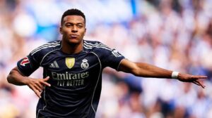 El-hat-trick-de-Mbappe-da-al-Real-Madrid-la-victoria.jpg