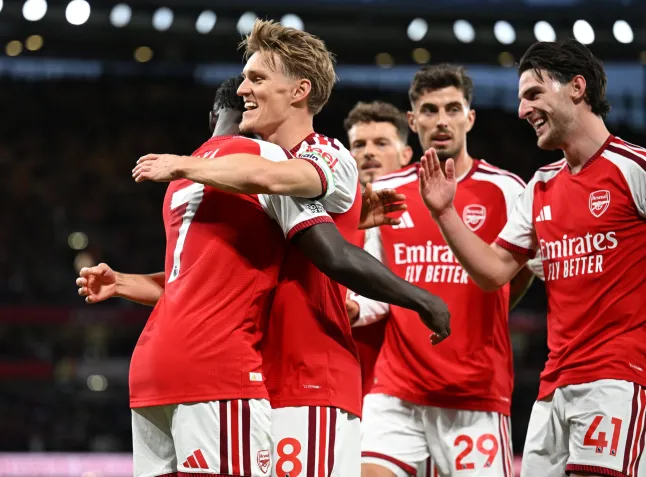 Ferdinand-el-Arsenal-retendra-el-titulo-de-la-Premier-League.webp
