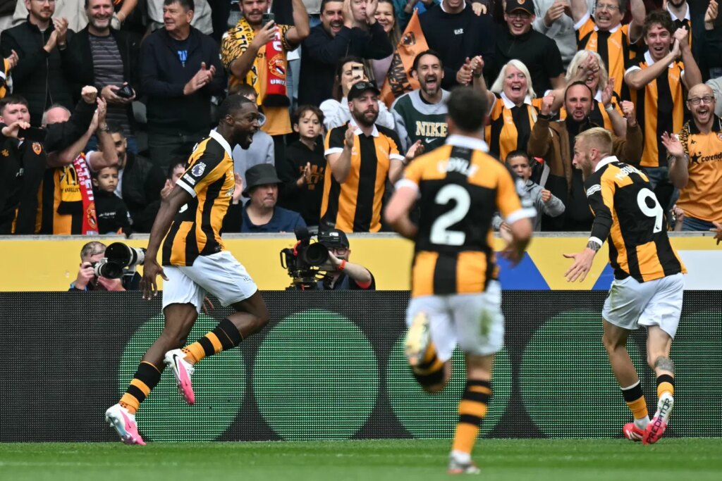 EPL-Semi-Ajayi-anota-y-Hull-City-vencio-2-0-al.jpg
