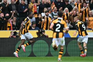 EPL-Semi-Ajayi-anota-y-Hull-City-vencio-2-0-al.jpg