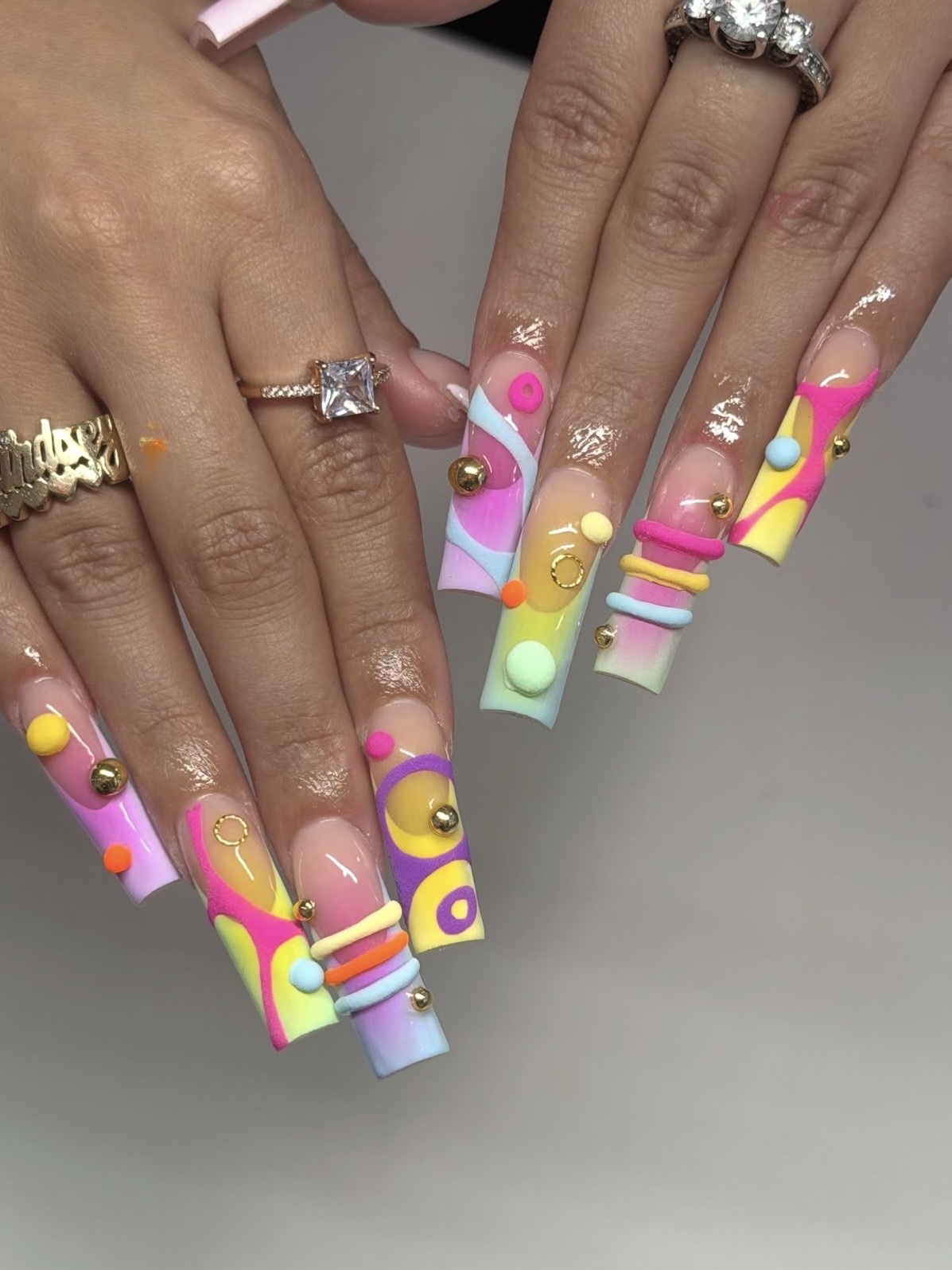 Diseños de arte de uñas 3D de verano