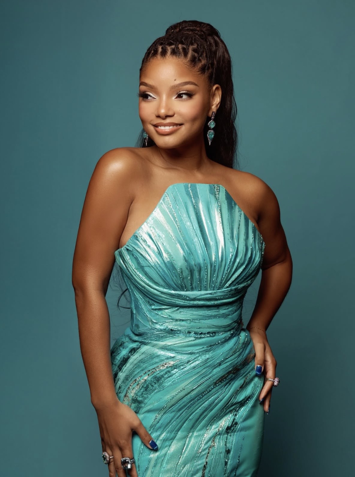 Traje de espectáculo de princesas Disney de Halle Bailey