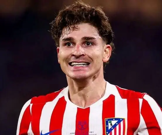Julian-Alvarez-se-pierde-el-entrenamiento-del-Atletico-en-medio.jpg