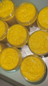 La-mejor-receta-de-exfoliacion-con-curcuma-para-las-manchas.jpeg