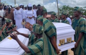 La-veterana-cantante-de-Juju-Saint-Janet-enterrada-en-Abeokuta.jpg