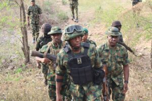 Las-tropas-desmantelan-los-bastiones-de-IPOB-y-ESN-recuperan.jpg
