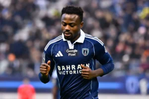 Ligue-1-Simon-reemplazo-al-Paris-FC-Thrash-Nice.webp