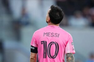 MLS-multa-a-Messi-por-agredir-a-rival.jpg