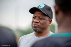 NPFL-Yusuf-promete-hacer-que-Shooting-Stars-sea-mejor-y.jpg